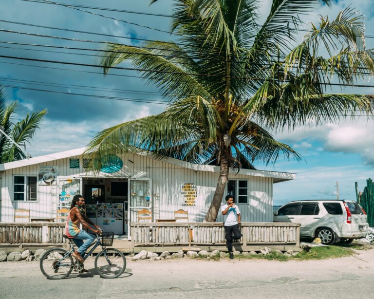 5 Minute Guide to Jamaica: Bucket List For Your Next Quick Trip!